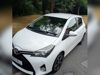 Used Toyota Yaris 2015 for sale - 79400886: Photo