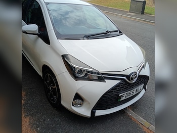 Used Toyota Yaris 2015 for sale - 79400886: Photo