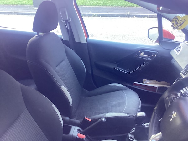 Used Peugeot 208 2015 for sale - 76078914: Photo 11