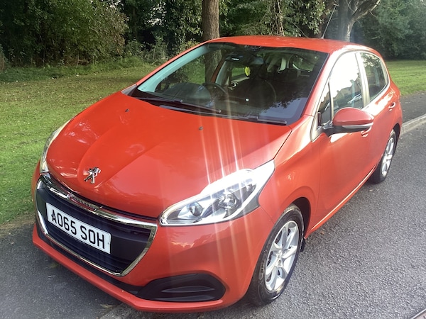 Used Peugeot 208 2015 for sale - 76078914: Photo 1