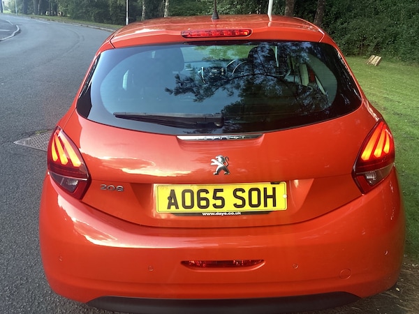 Used Peugeot 208 2015 for sale - 76078914: Photo 5