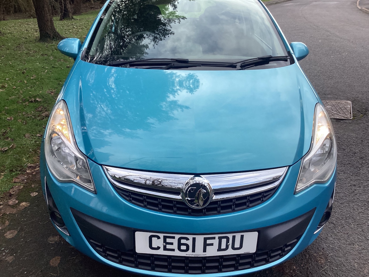 Used Vauxhall Corsa 2011 for sale - 77536101: Photo 2