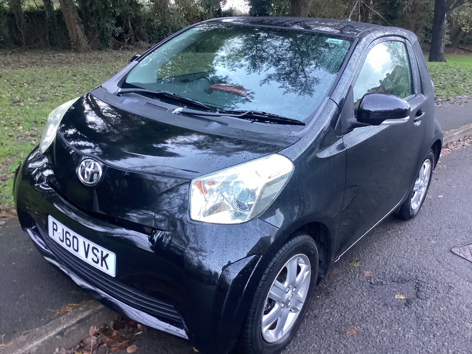 Used Toyota IQ 2011 for sale - 76735705: Photo 1