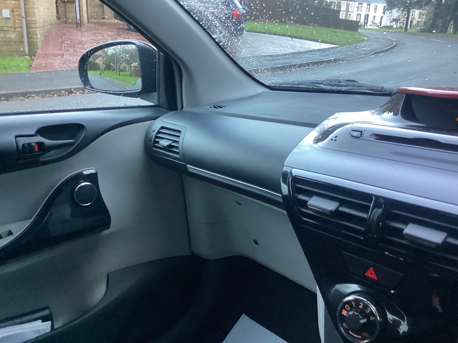 Used Toyota IQ 2011 for sale - 76735705: Photo 15