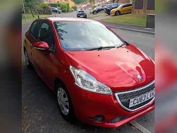 Used Peugeot 208 2013 for sale - 79721647: Photo