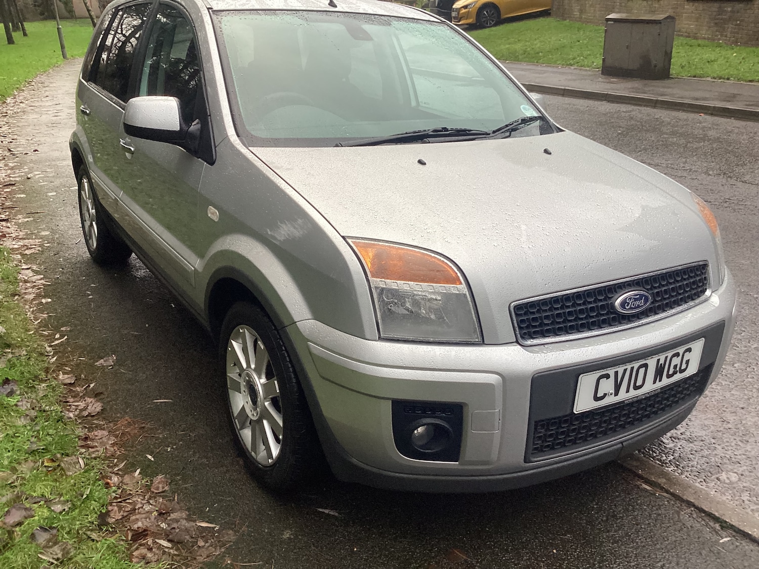 Used Ford Fusion 2010 for sale - 76984206: Photo 3