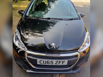 Used Peugeot 208 2015 for sale - 79326613: Photo