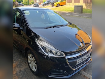 Used Peugeot 208 2015 for sale - 79326613: Photo