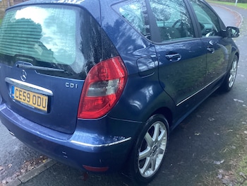 Used Mercedes-Benz A-Class 2009 for sale - 76735670: Photo