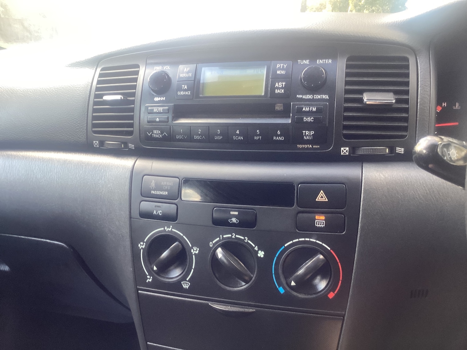 Used Toyota Corolla 2004 for sale - 78199281: Photo 13