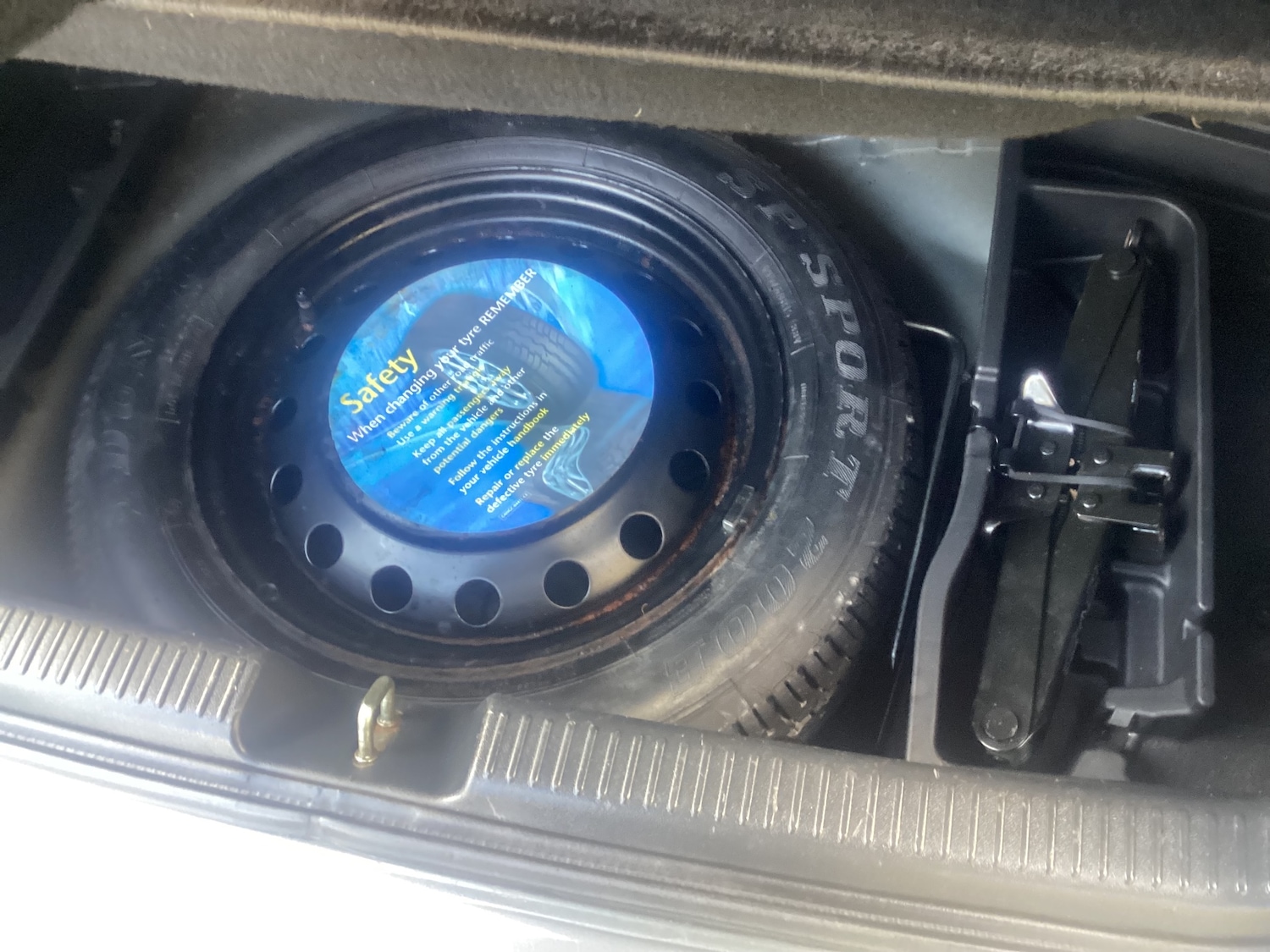 Used Toyota Corolla 2004 for sale - 78199281: Photo 8