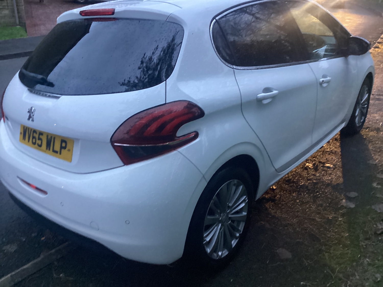 Used Peugeot 208 2015 for sale - 77605162: Photo 6