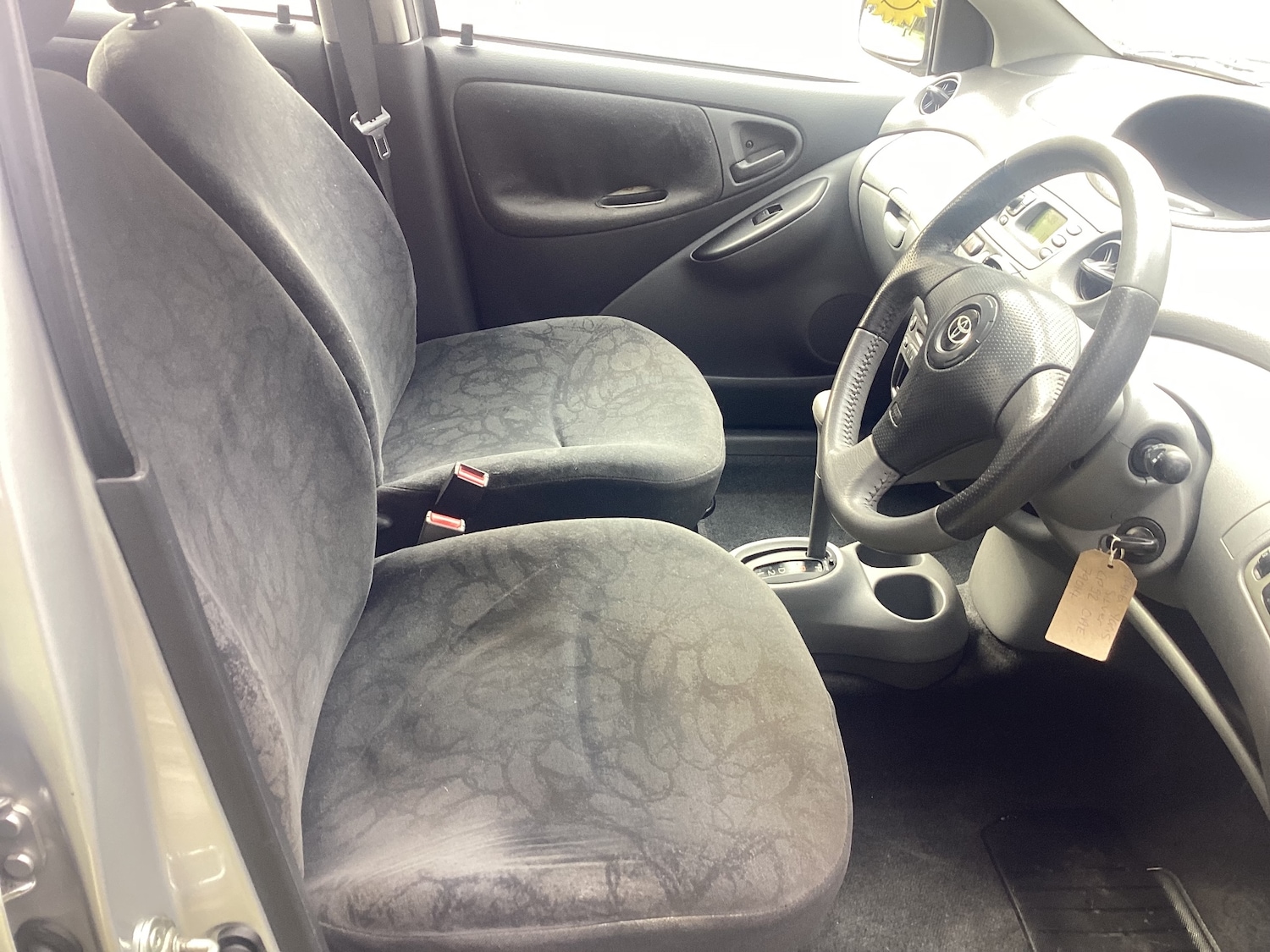 Used Toyota Yaris 2003 for sale - 78028270: Photo 9