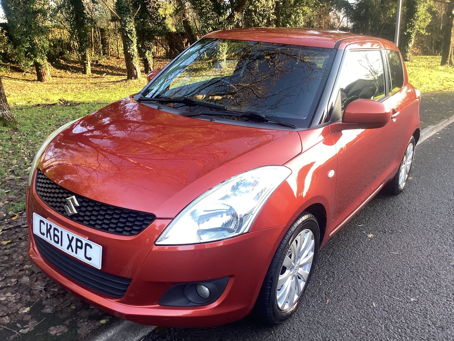 Used Suzuki Swift 2011 for sale - 76877694: Photo 1