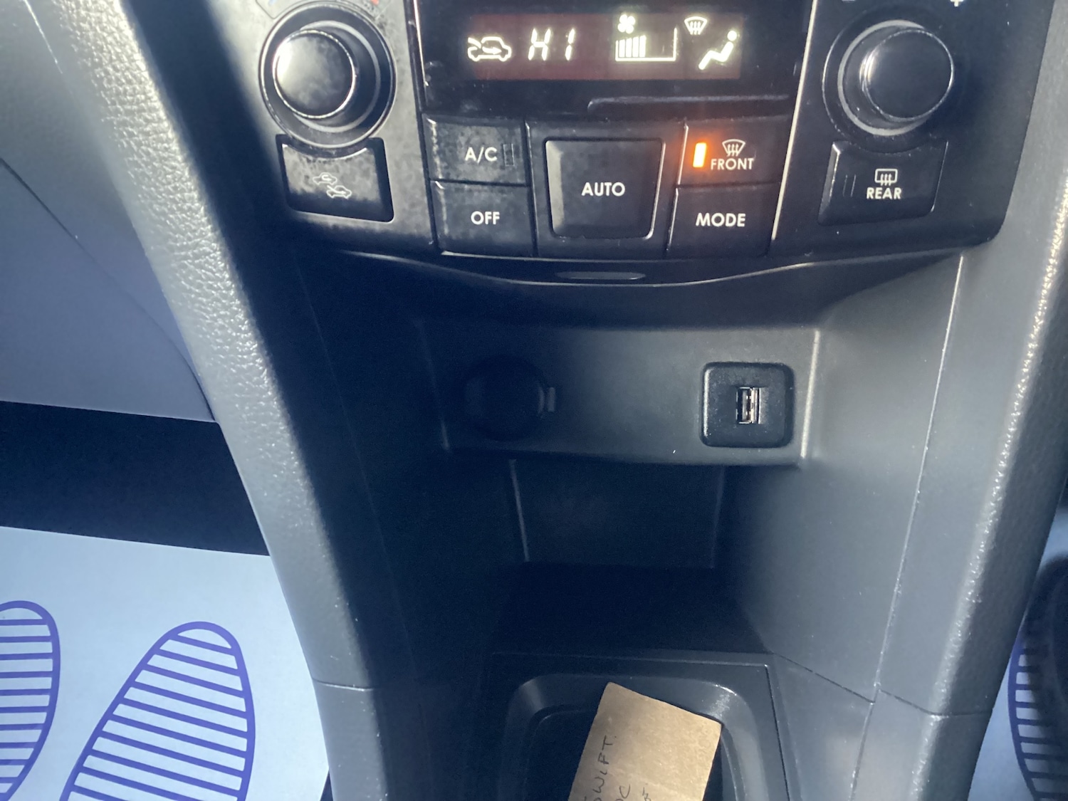 Used Suzuki Swift 2011 for sale - 76877694: Photo 14