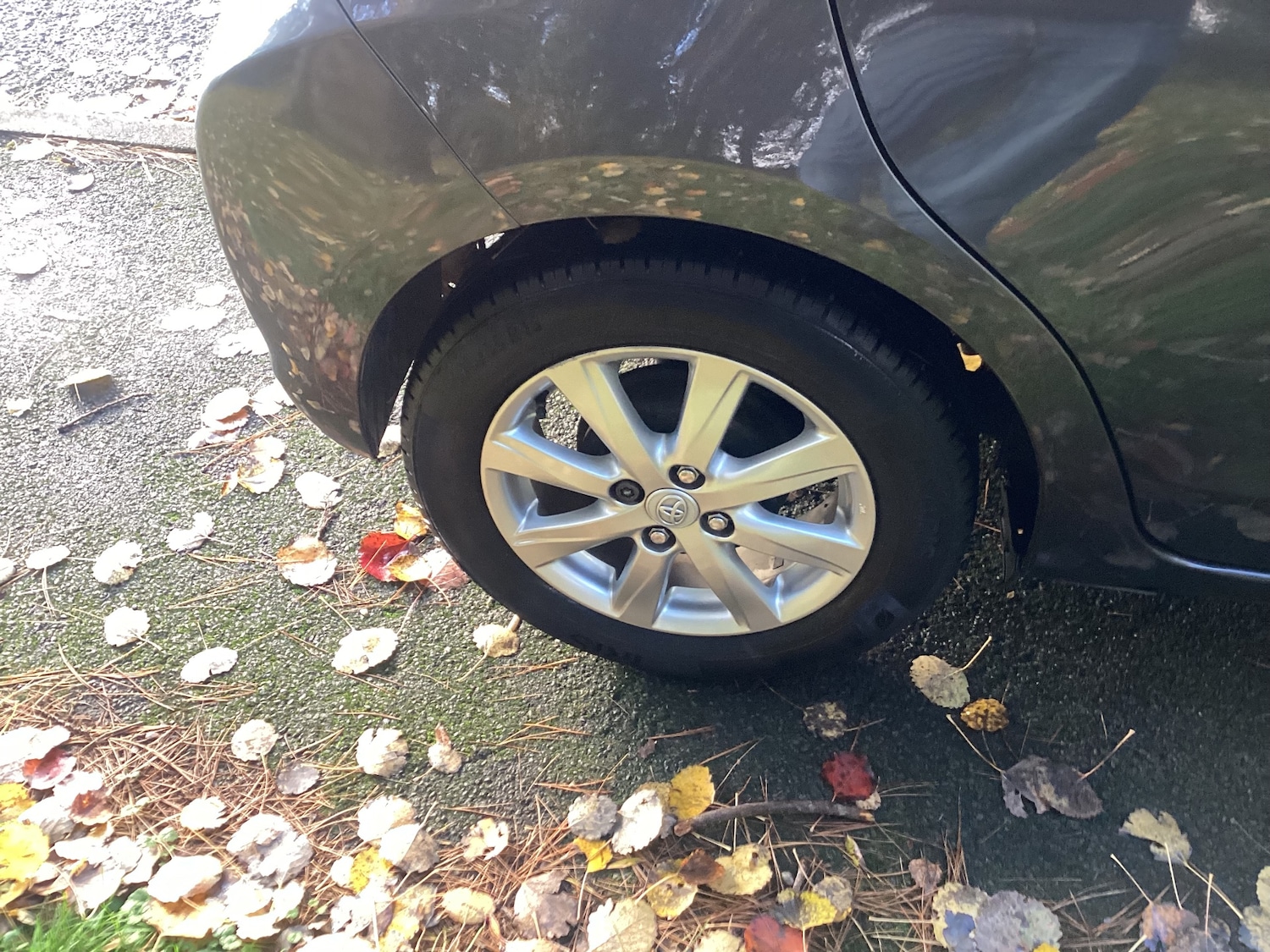 Used Toyota Yaris 2011 for sale - 76517553: Photo 5