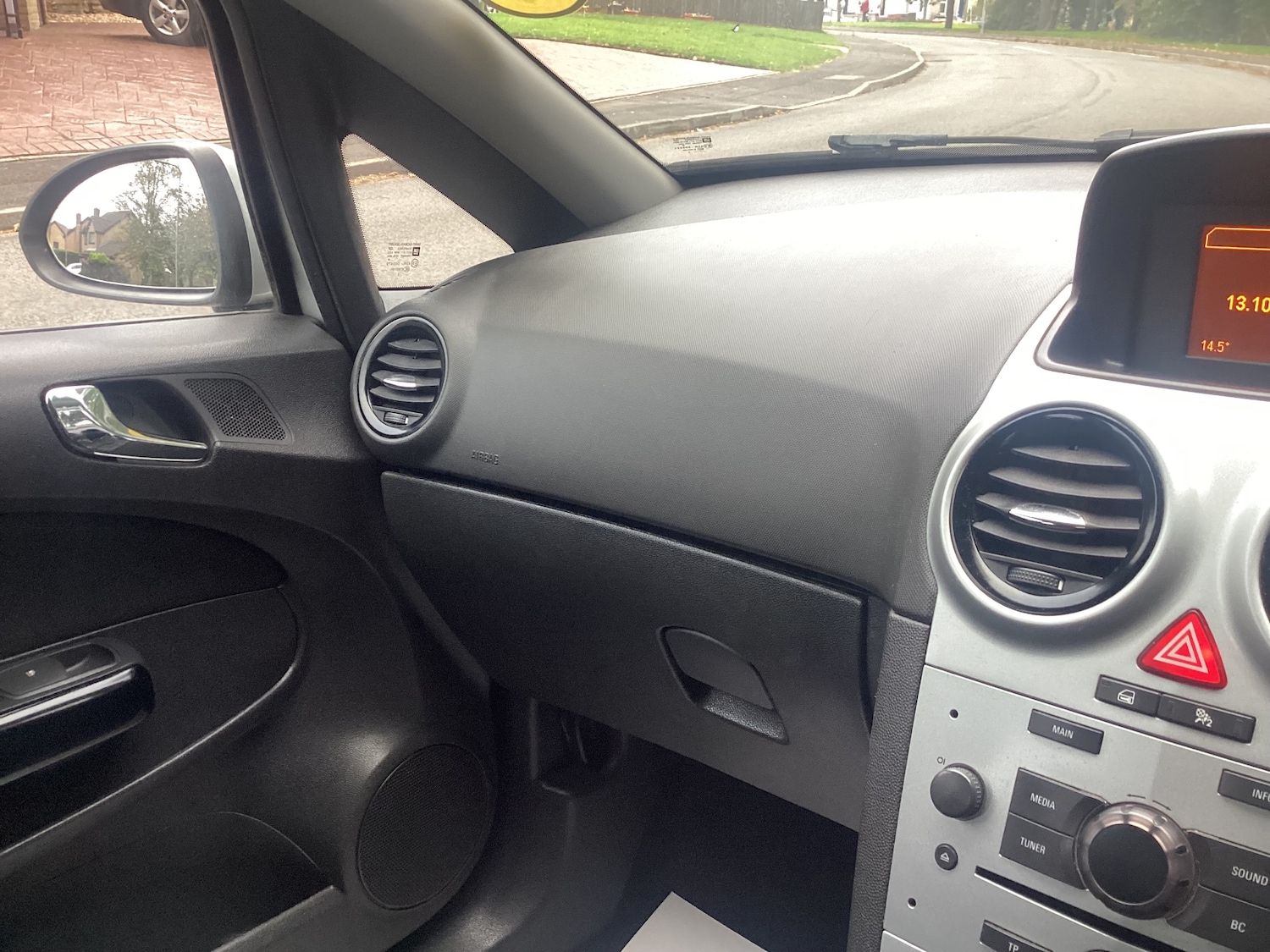 Used Vauxhall Corsa 2013 for sale - 76264278: Photo 14