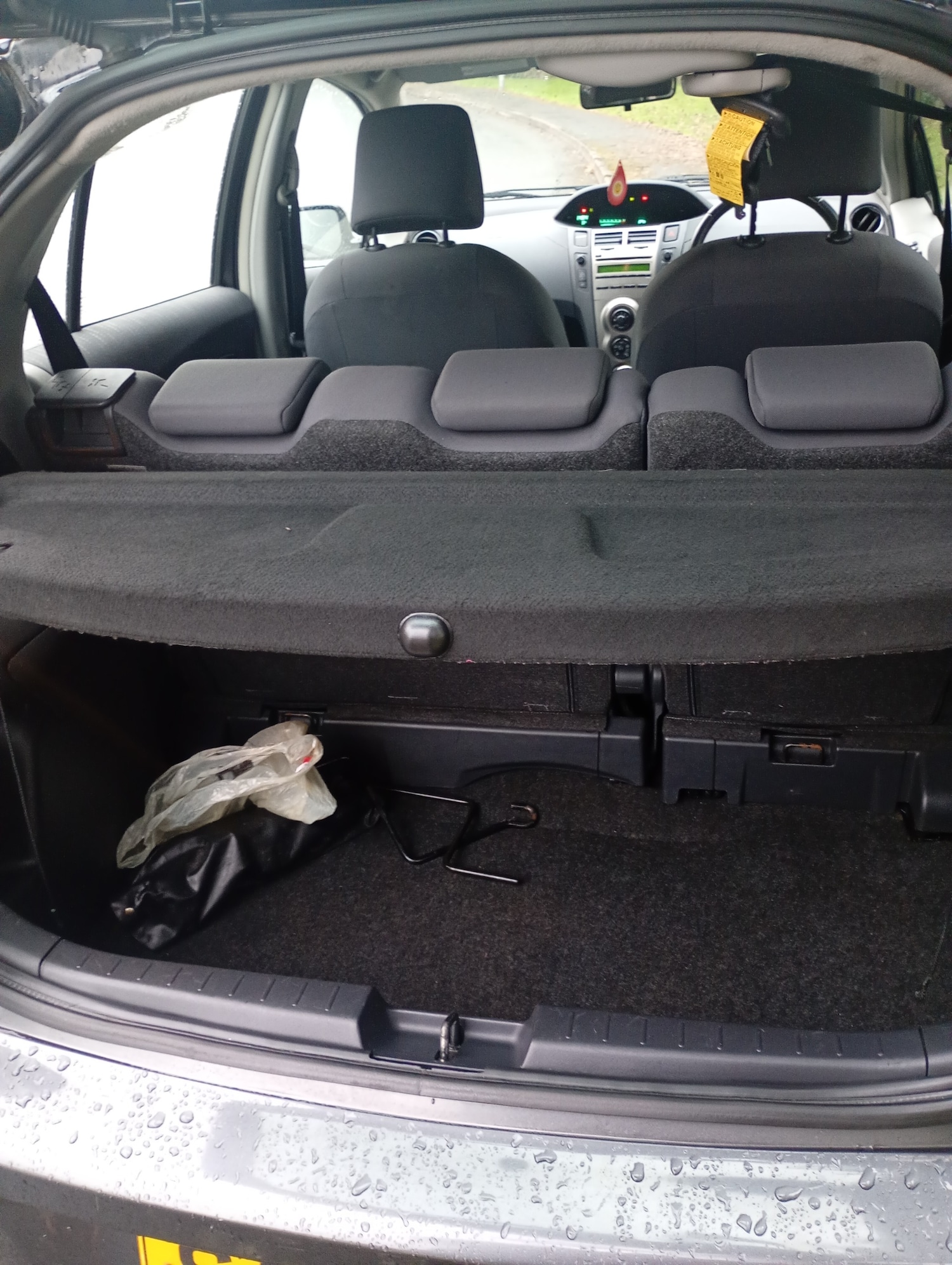 Used Toyota Yaris 2009 for sale - 77450037: Photo 8