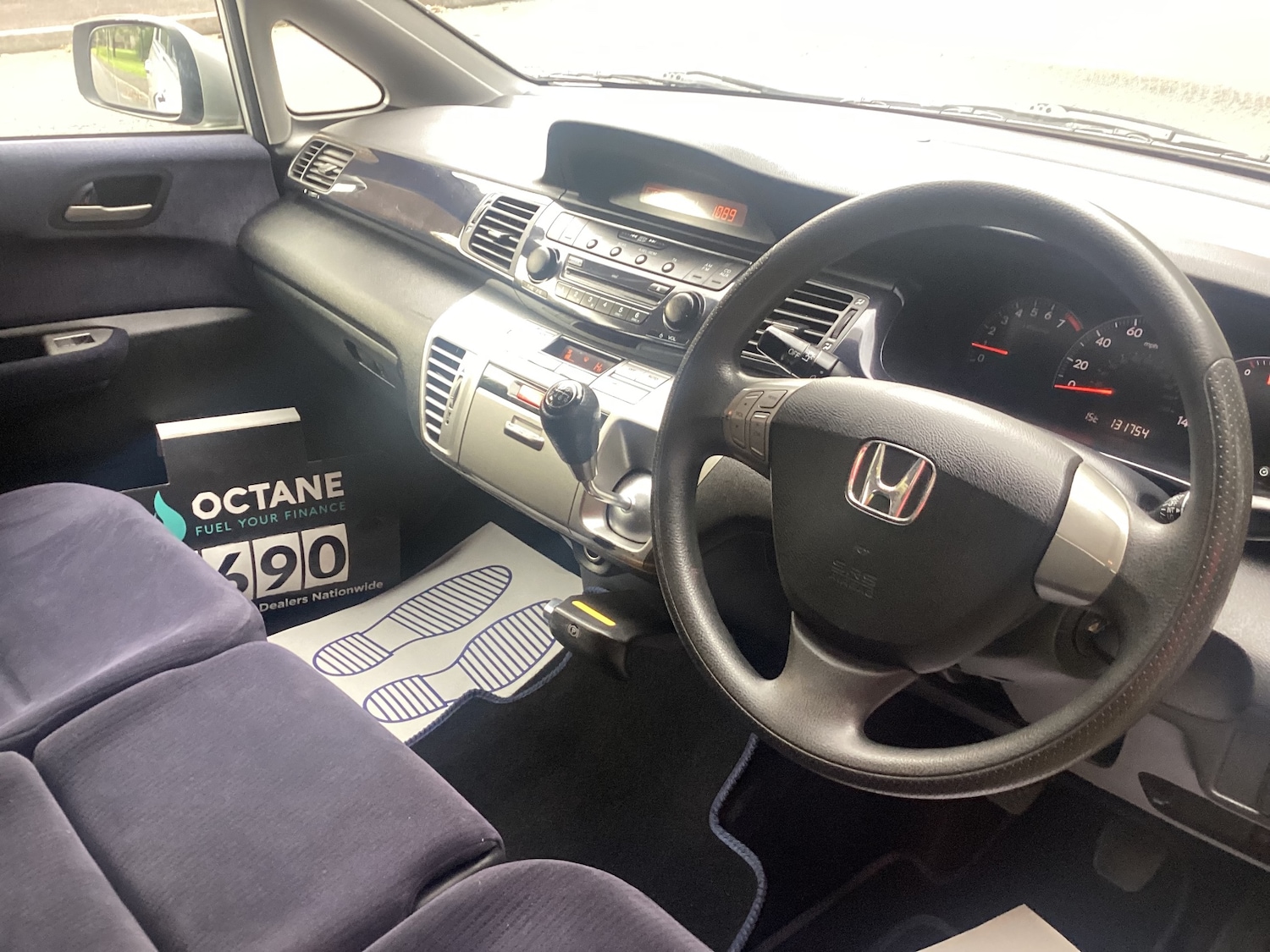 Used Honda FR-V 2008 for sale - 76107610: Photo 10