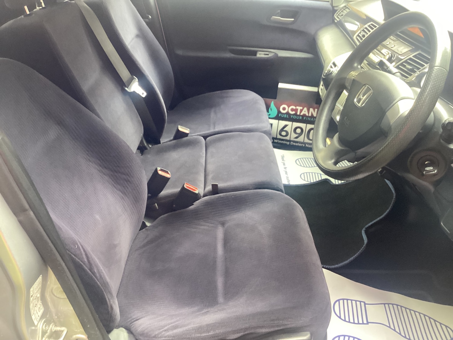 Used Honda FR-V 2008 for sale - 76107610: Photo 9