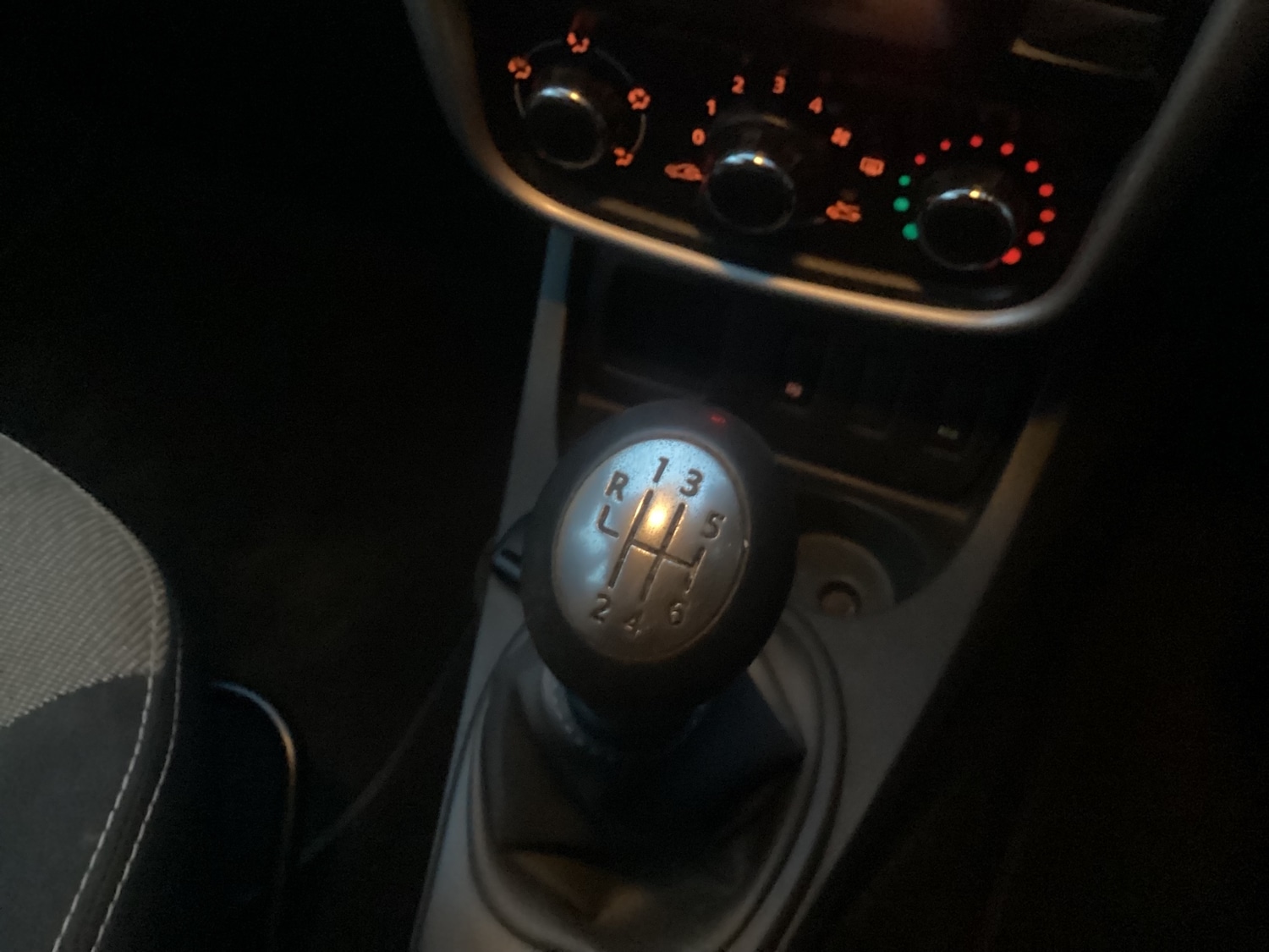 Used Dacia Duster 2015 for sale - 77629748: Photo 14