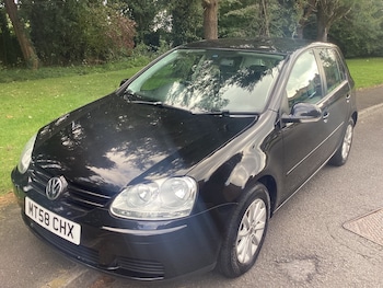 Volkswagen - Golf