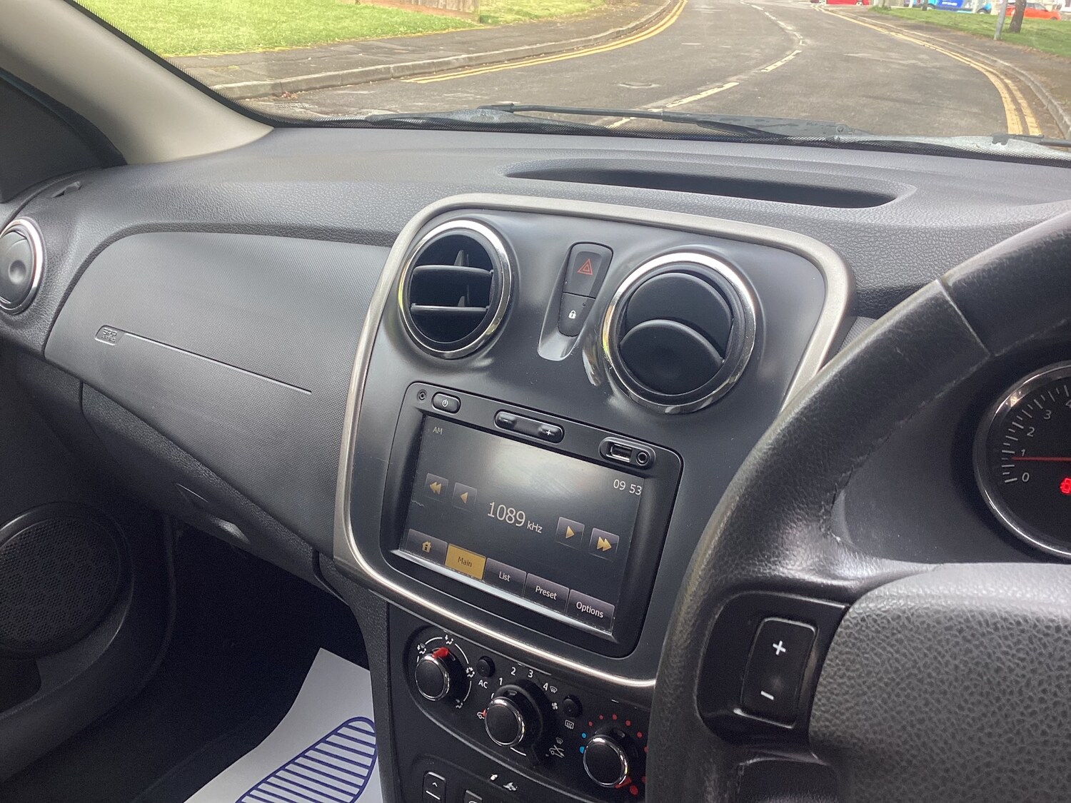 Used Dacia Sandero Stepway 2014 for sale - 78025820: Photo 13