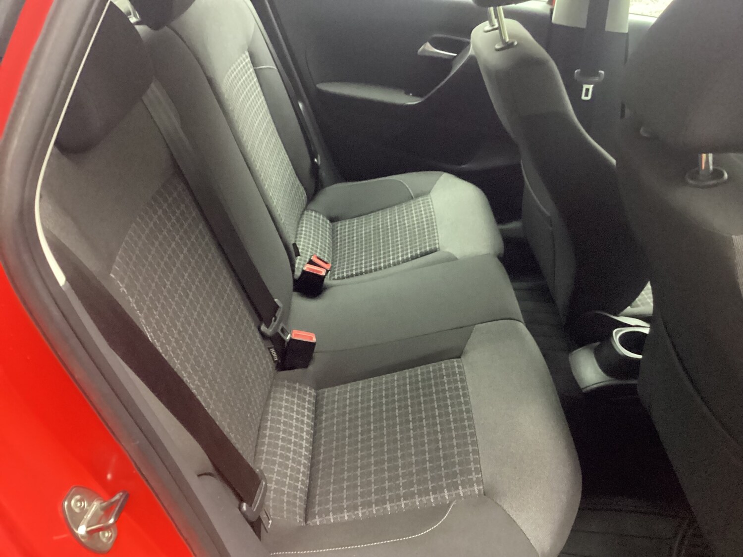 Used Volkswagen Polo 2015 for sale - 76352557: Photo 12