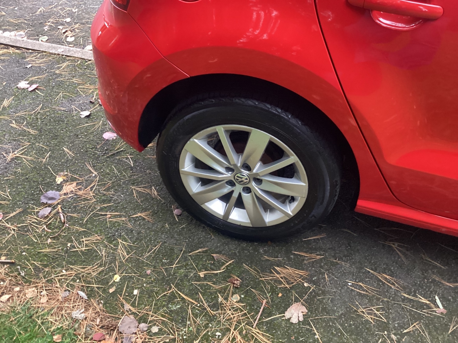 Used Volkswagen Polo 2015 for sale - 76352557: Photo 5