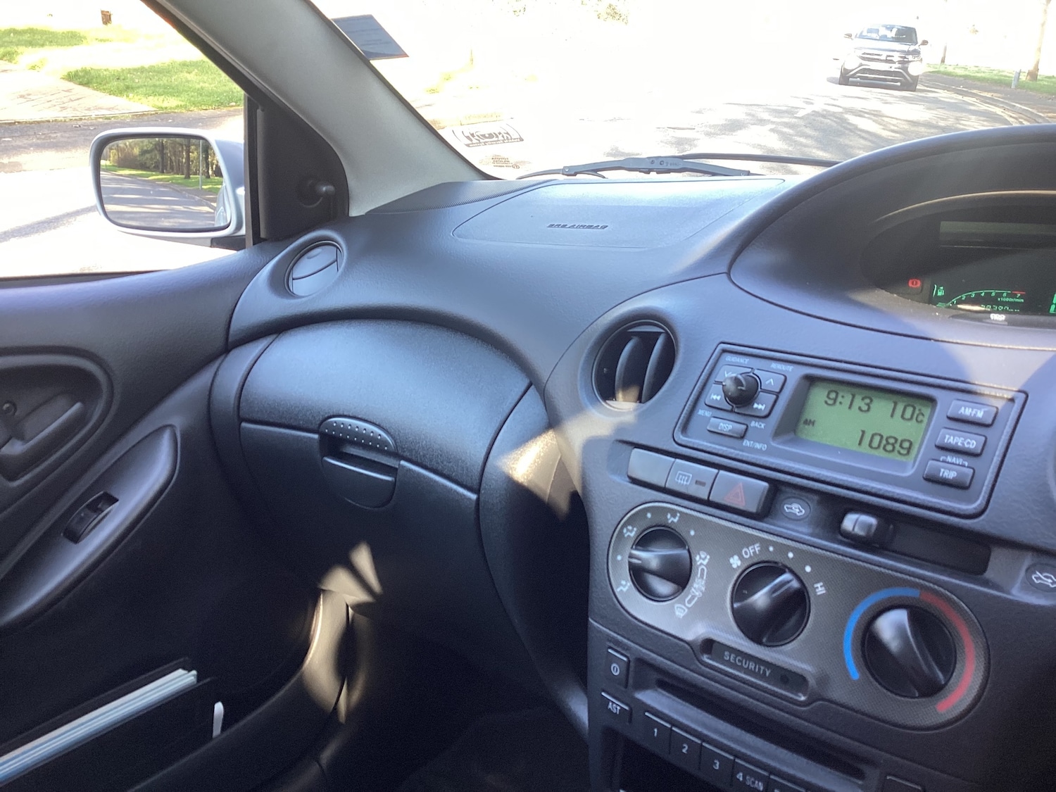 Used Toyota Yaris 2005 for sale - 77947125: Photo 14