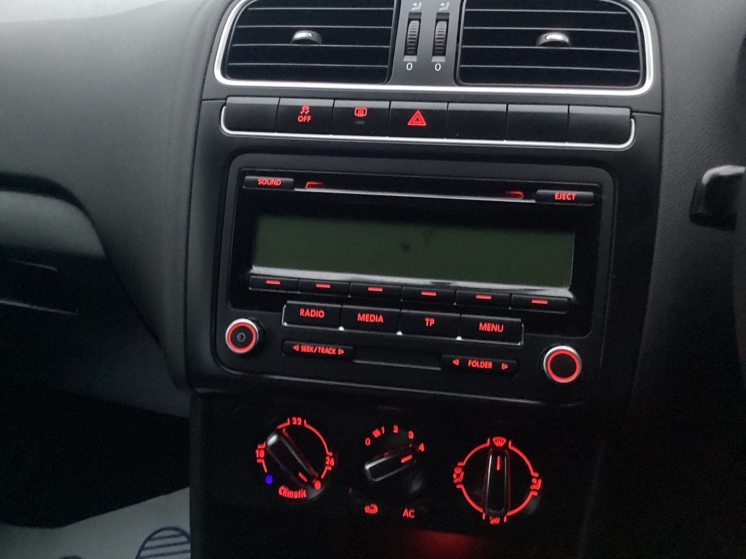 Used Volkswagen Polo 2010 for sale - 77519483: Photo 15