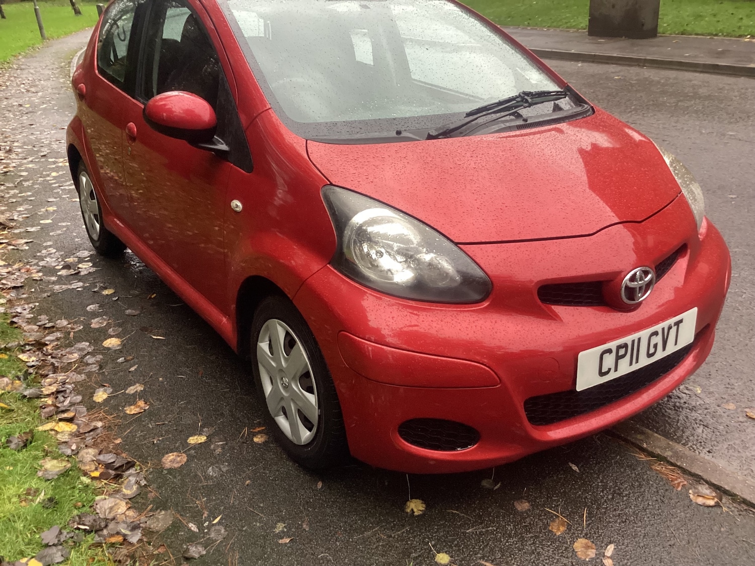 Used Toyota AYGO 2011 for sale - 76557543: Photo 3