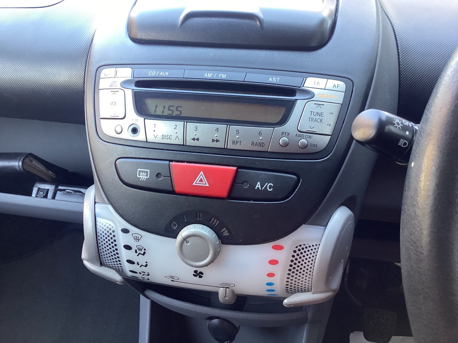 Used Toyota AYGO 2011 for sale - 77947146: Photo 11