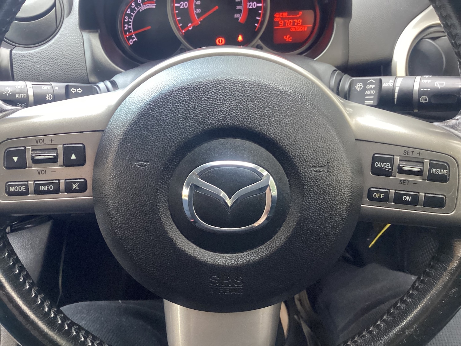 Used Mazda Mazda2 2009 for sale - 77053144: Photo 16