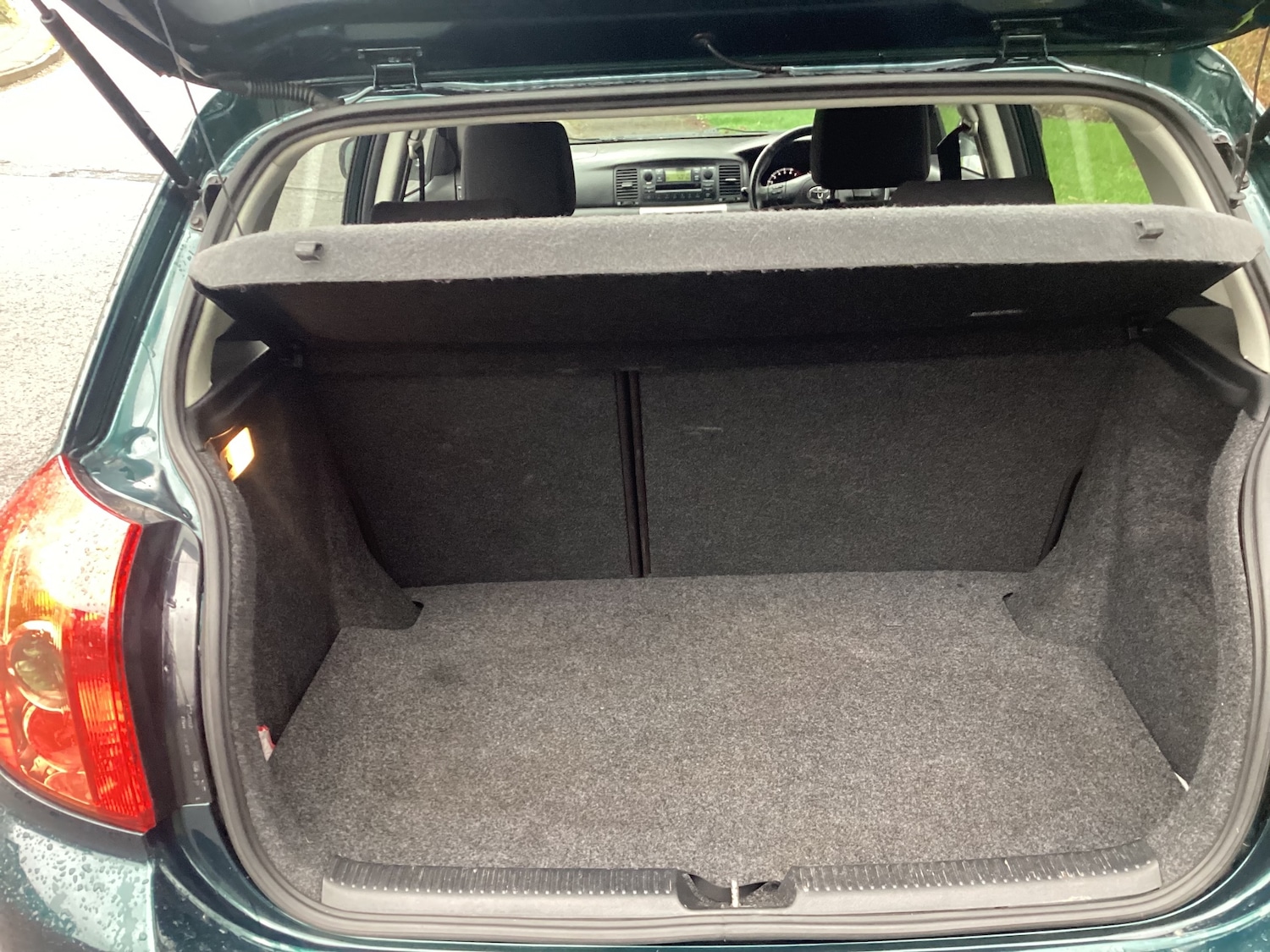 Used Toyota Corolla 2004 for sale - 77763063: Photo 8