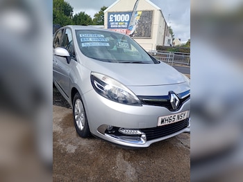 2016 (65) - 1.5 dCi Dynamique Nav 5dr