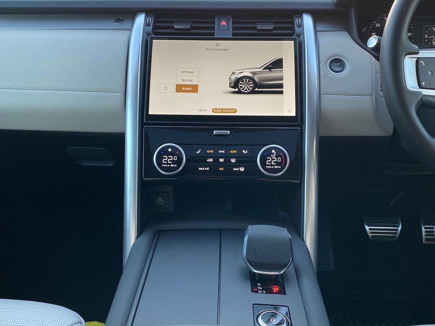 Used Land Rover Discovery 2025 for sale - 77077319: Photo 16