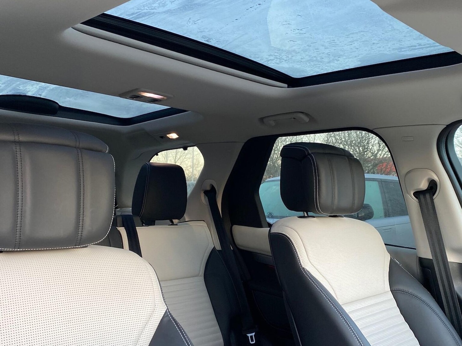 Used Land Rover Discovery 2025 for sale - 77077319: Photo 23