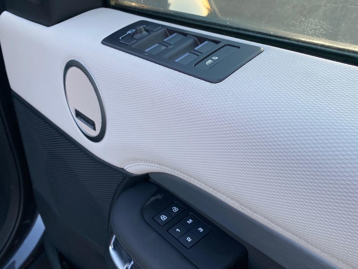 Used Land Rover Discovery 2025 for sale - 77077319: Photo 27