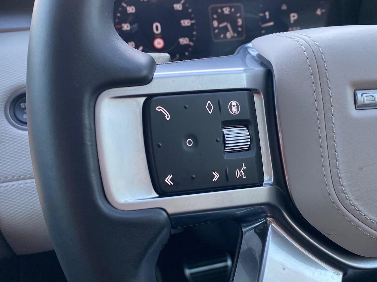 Used Land Rover Discovery 2025 for sale - 77077319: Photo 37