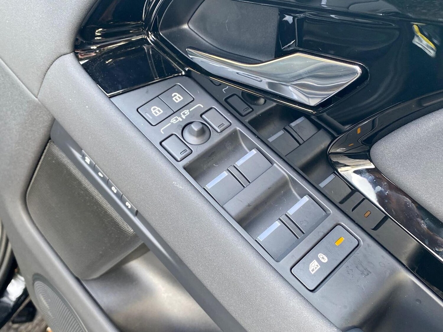 Used Land Rover Range Rover Evoque 2025 for sale - 77487958: Photo 25