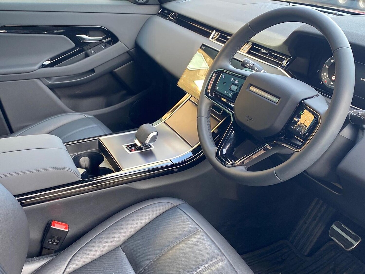 Used Land Rover Range Rover Evoque 2025 for sale - 77487958: Photo 32