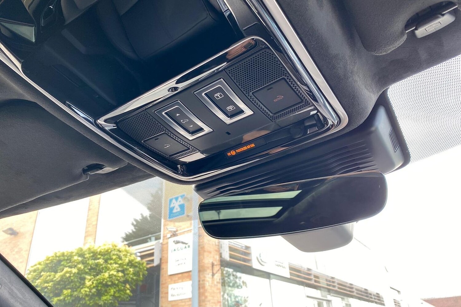 Used Land Rover Range Rover Velar 2025 for sale - 77487952: Photo 14