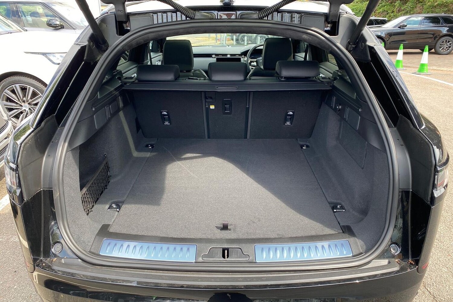 Used Land Rover Range Rover Velar 2025 for sale - 77487952: Photo 17