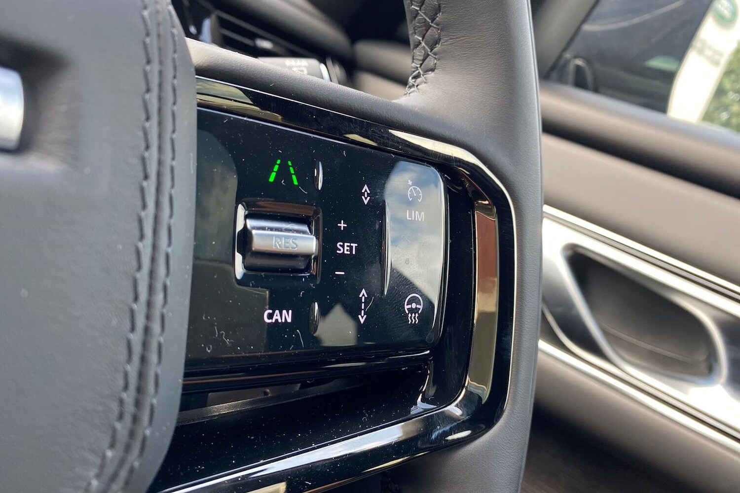 Used Land Rover Range Rover Velar 2025 for sale - 77487952: Photo 26