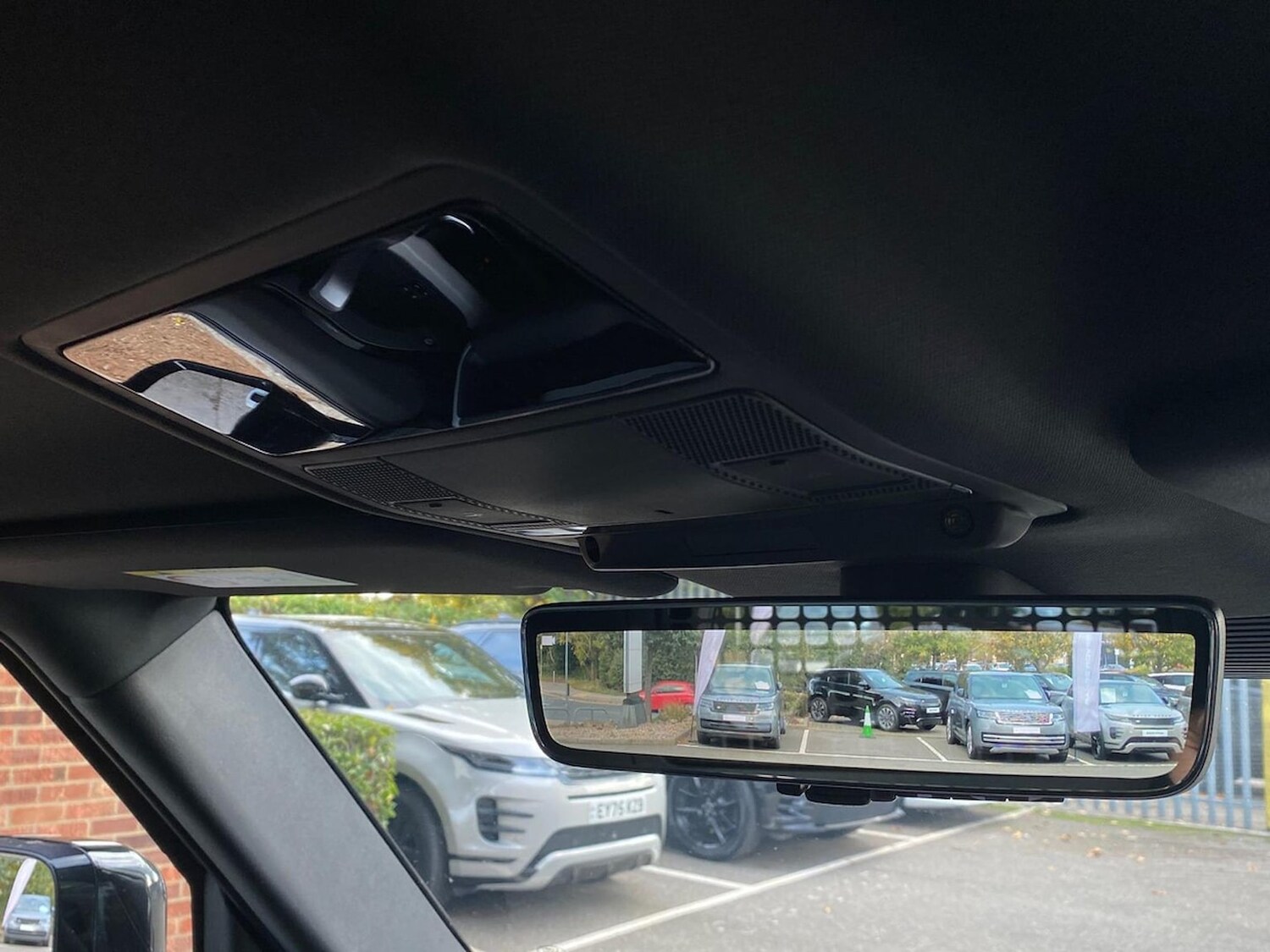 Used Land Rover Defender 2023 for sale - 76347045: Photo 22