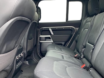 Used Land Rover Defender 2023 for sale - 75436638: Photo