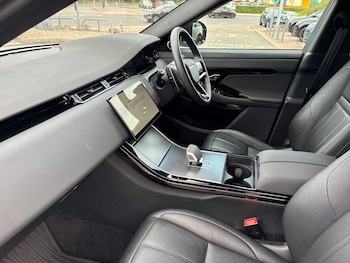 Used Land Rover Range Rover Evoque 2023 for sale - 79467875: Photo