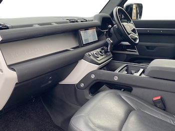 Used Land Rover Defender 2022 for sale - 76149432: Photo 3