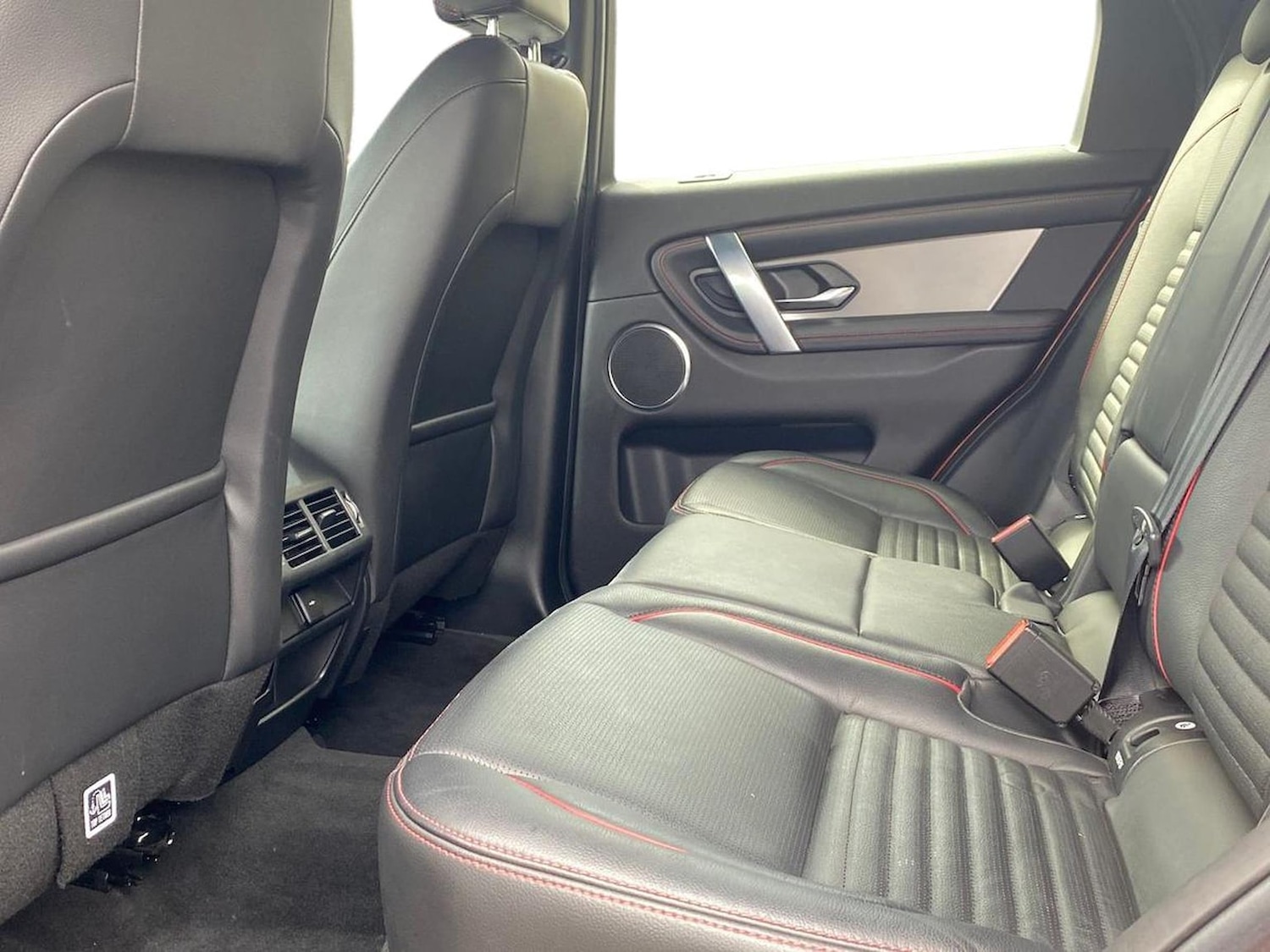 Used Land Rover Discovery Sport 2021 for sale - 76455191: Photo 4